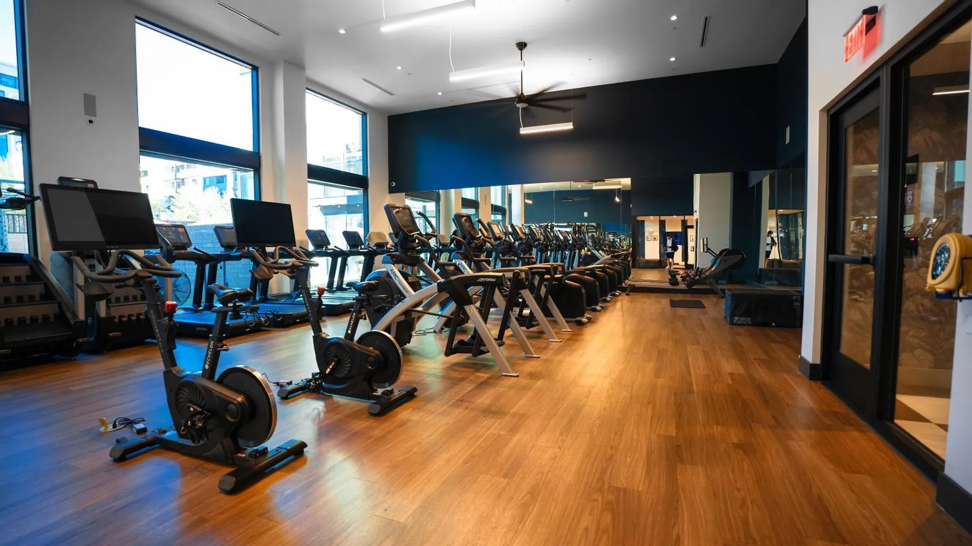 公寓 Heart Of North Hollywood 2 Bed Apt Free Parking, Hot Tub, Pool, Gym 洛杉矶