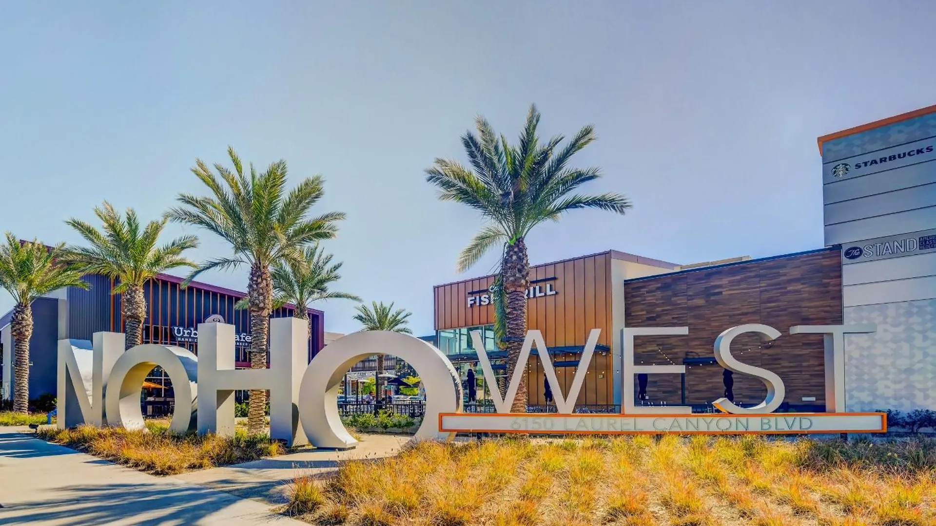 Heart Of North Hollywood 2 Bed Apt Free Parking, Hot Tub, Pool, Gym Los Angeles