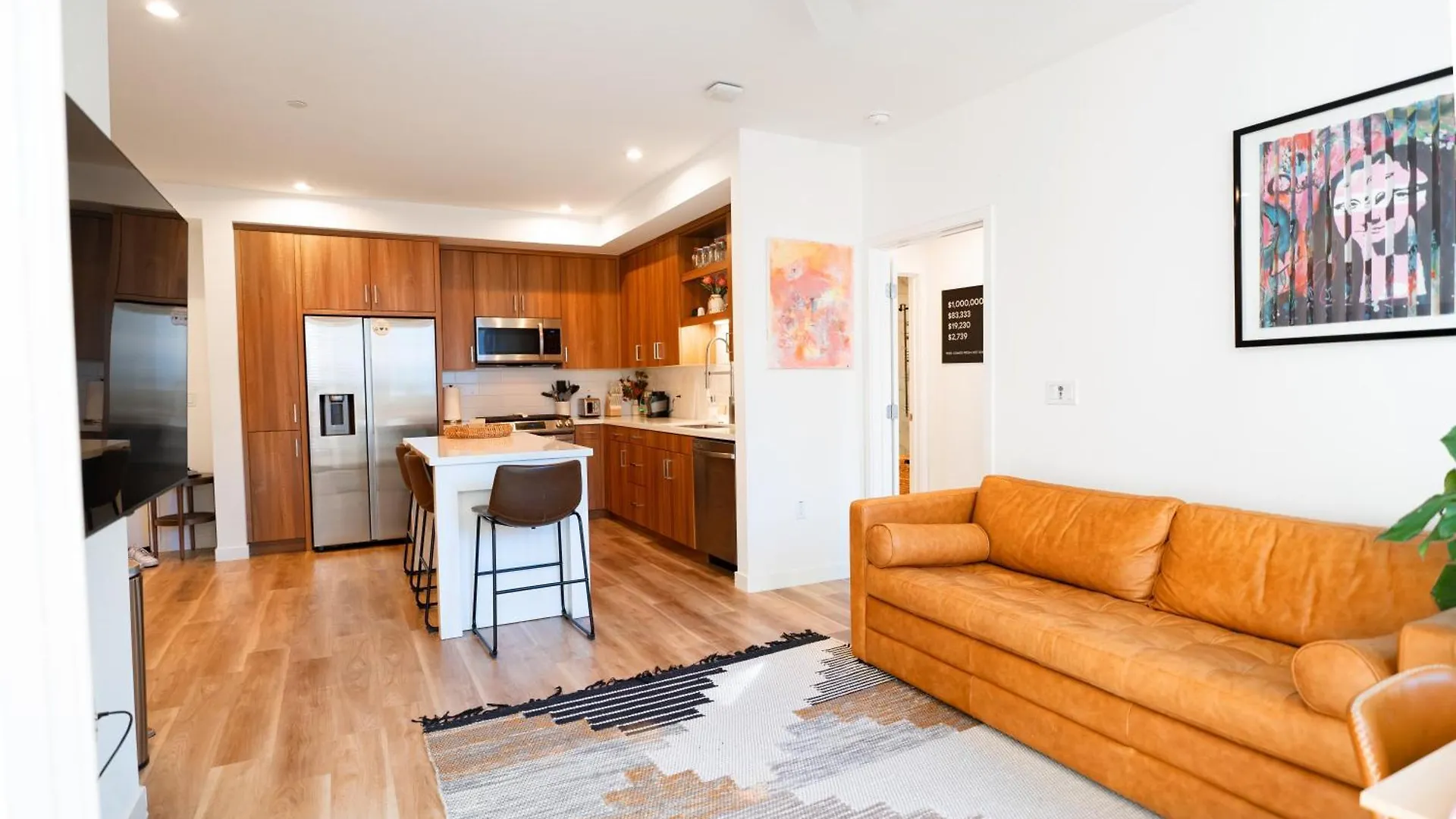 Heart Of North Hollywood 2 Bed Apt Free Parking, Hot Tub, Pool, Gym Los Angeles