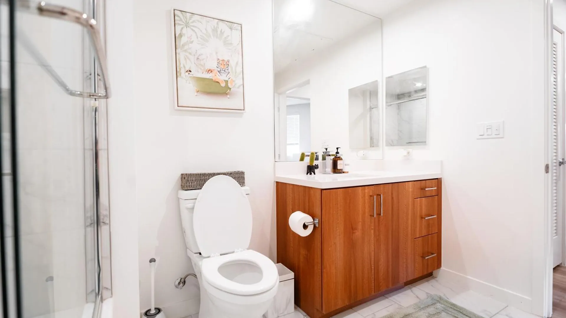 Apartment Heart Of North Hollywood 2 Bed Apt Free Parking, Hot Tub, Pool, Gym Los Angeles United States