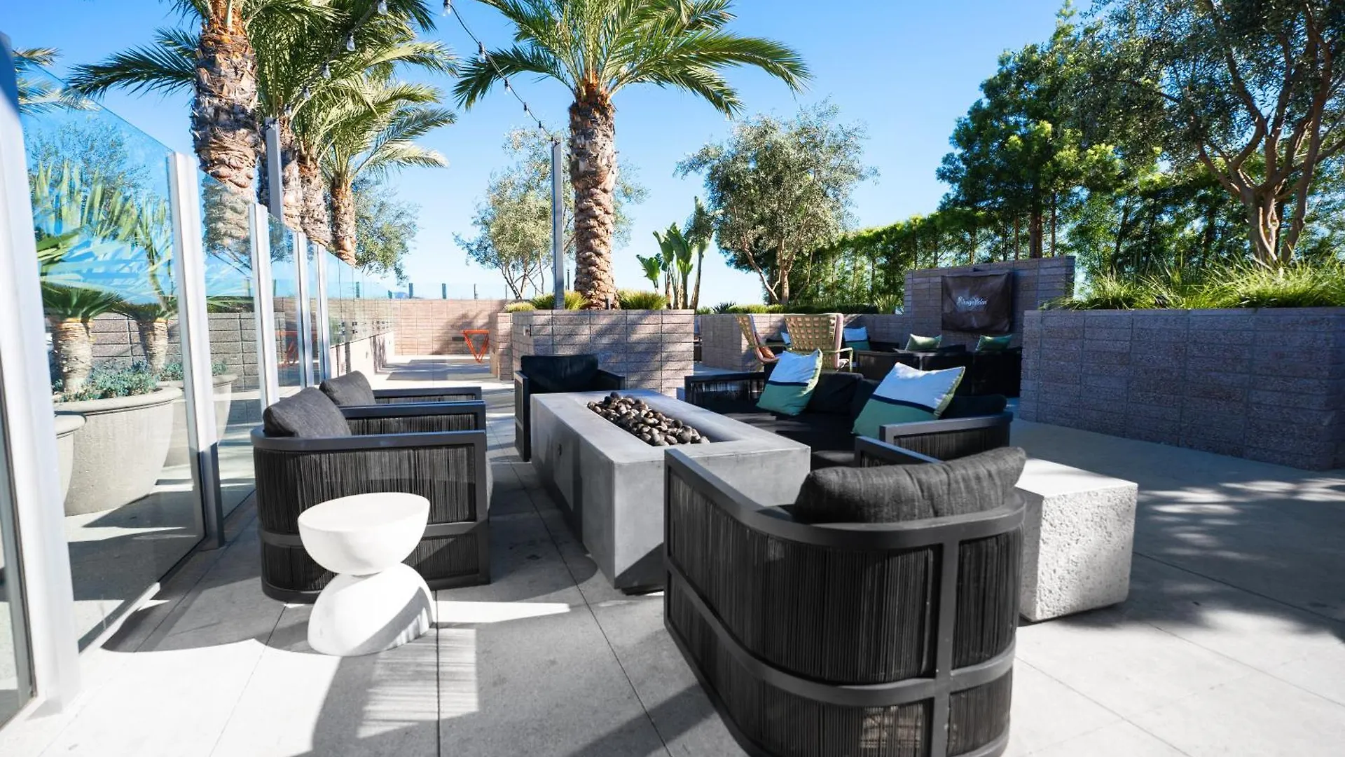Heart Of North Hollywood 2 Bed Apt Free Parking, Hot Tub, Pool, Gym Los Angeles 0*,